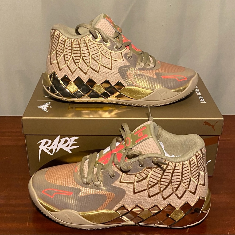 Puma Lamelo Ball Subject MB-01 Golden Child JR Metallic Gold Fiery Coral size 7